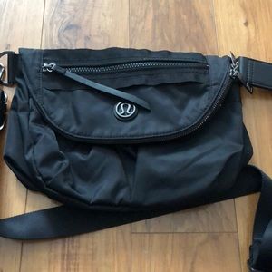 Lululemon festival bag Black